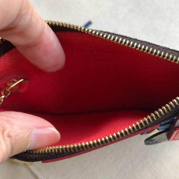 🌺🌺 RARE 🌺🌺 Louis Vuitton TOTEM Coin Purse with charm - Picture 12 of 16